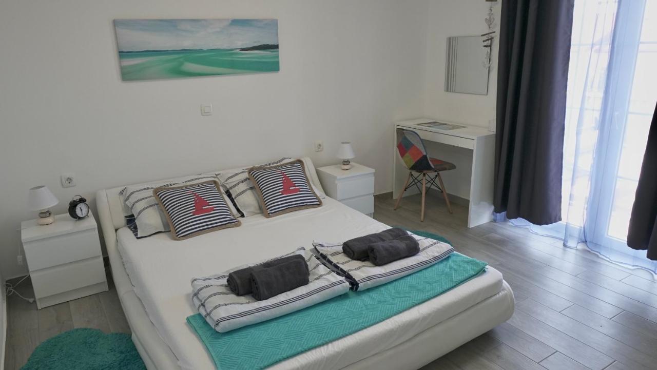 Apartments Bestak Krk Town Exterior photo